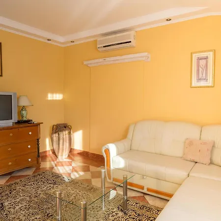 Holiday home In With Wifi